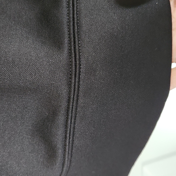 Reebok, Men's, Large, Black, w Kangaroo pouch in Front of Top also a Hood - Picture 7 of 10